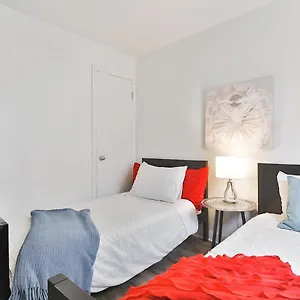 Apartamento Free Parking - 2 Bedrooms - Full - In Beautiful Lachine - Near Water - 15 Minute Drive To Downtown, Montreal